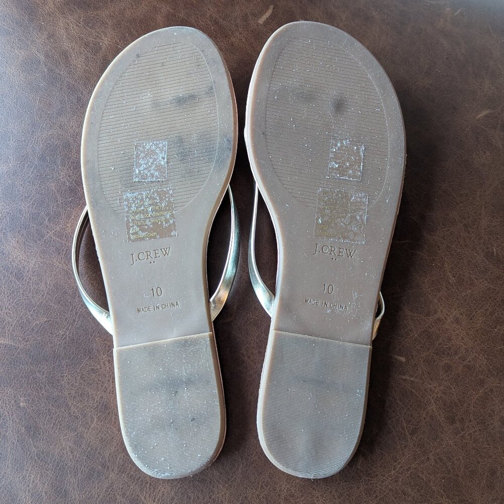 Easy Summer Flip-Flops / J. Crew Factory / Metallic Gold / Size 10 - Picture 3 of 3